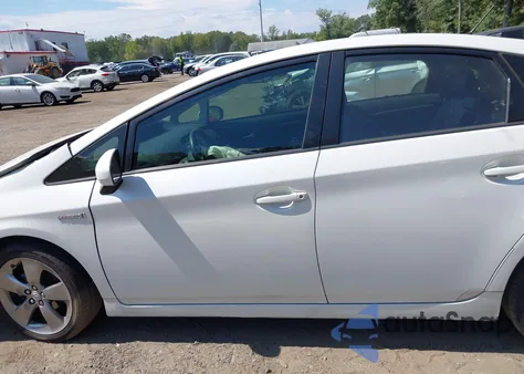 2013 Toyota Prius Three Se из США, поврежденный, VIN JTDKN3DU7D5577321